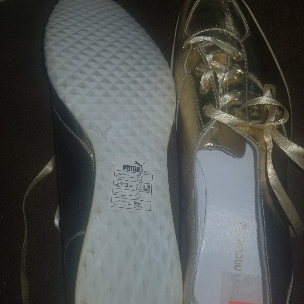 PUMAS - Picture 6 of 6